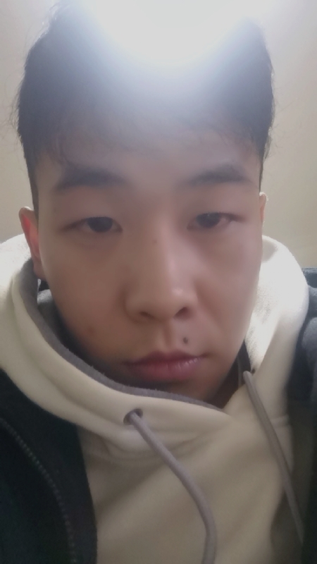 辉会灰的第一张照片--驻马店相亲服务中心