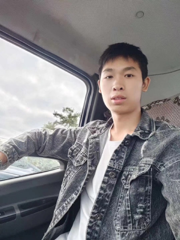 康康的第一张照片--驻马店相亲服务中心