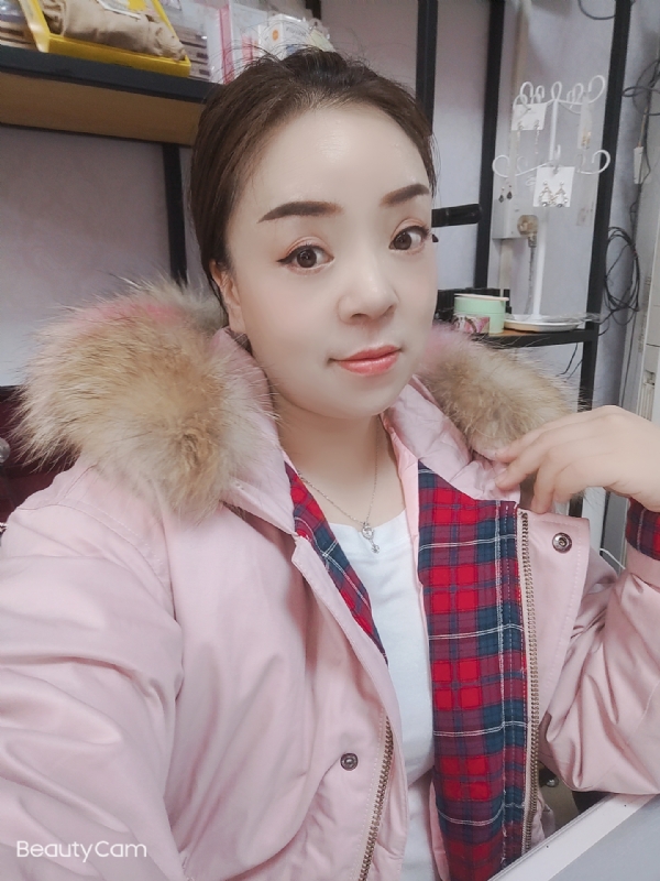 爱雨的第一张照片--驻马店相亲服务中心