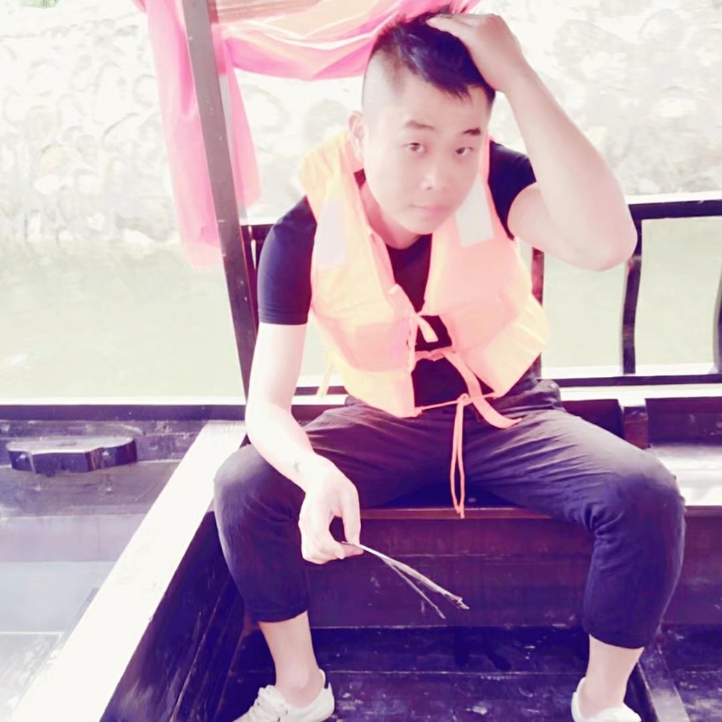 乔七的第一张照片--驻马店相亲服务中心