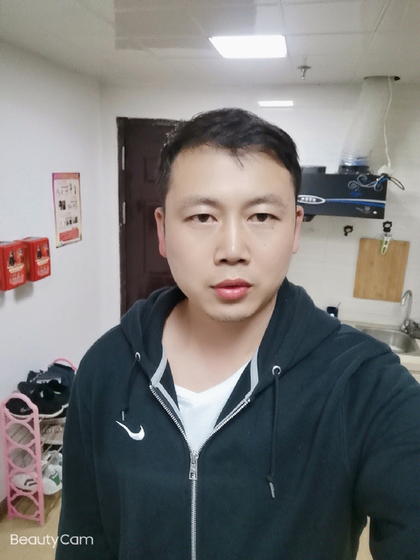 暖暖的风的第一张照片--驻马店相亲服务中心