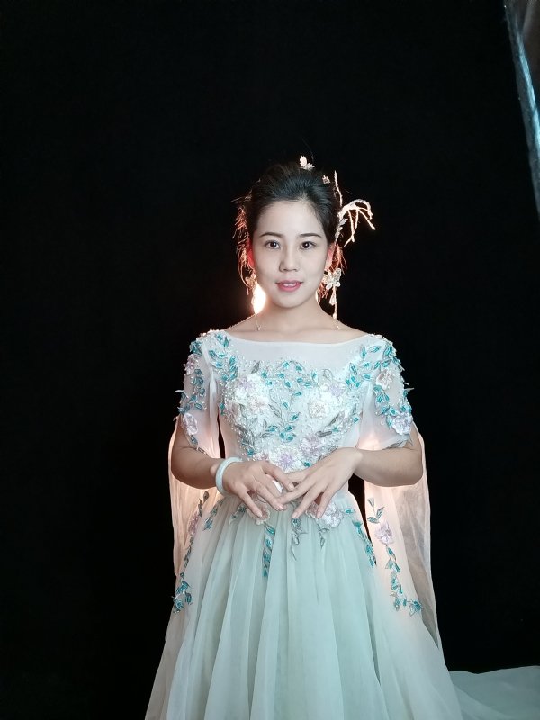 橙子的第二张照片--驻马店相亲服务中心