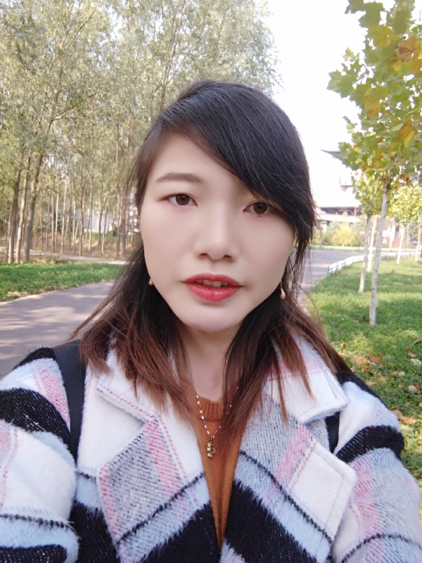 hely的第一张照片--驻马店相亲服务中心