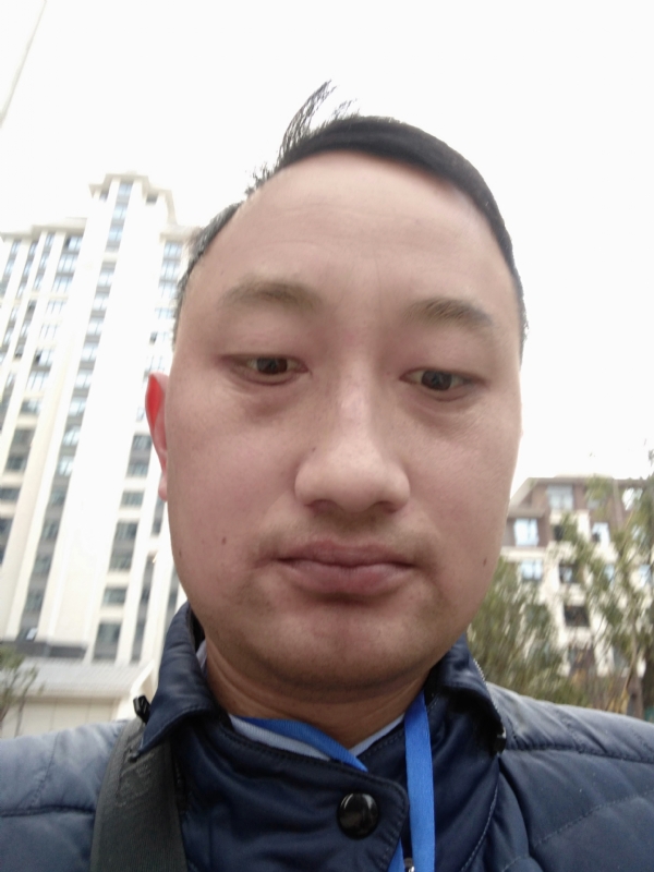 老男人的第一张照片--驻马店相亲服务中心