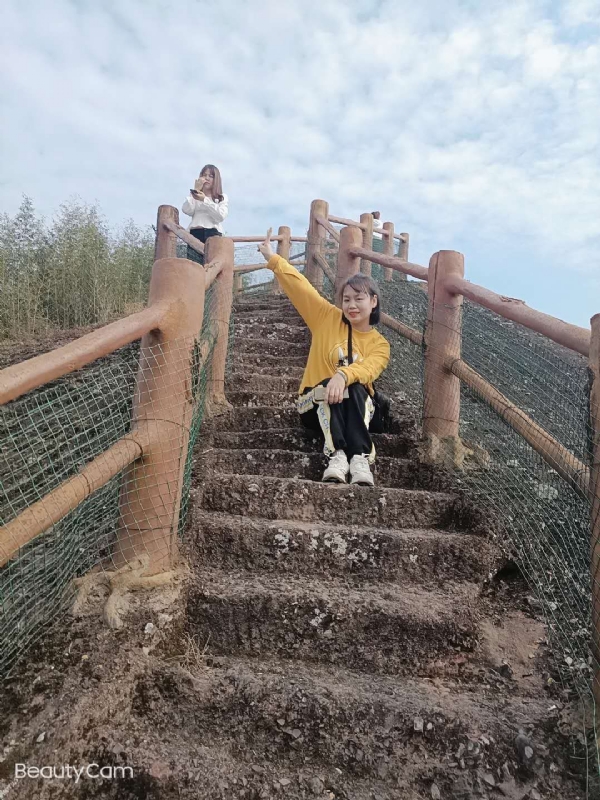 珠珠的第一张照片--驻马店相亲服务中心