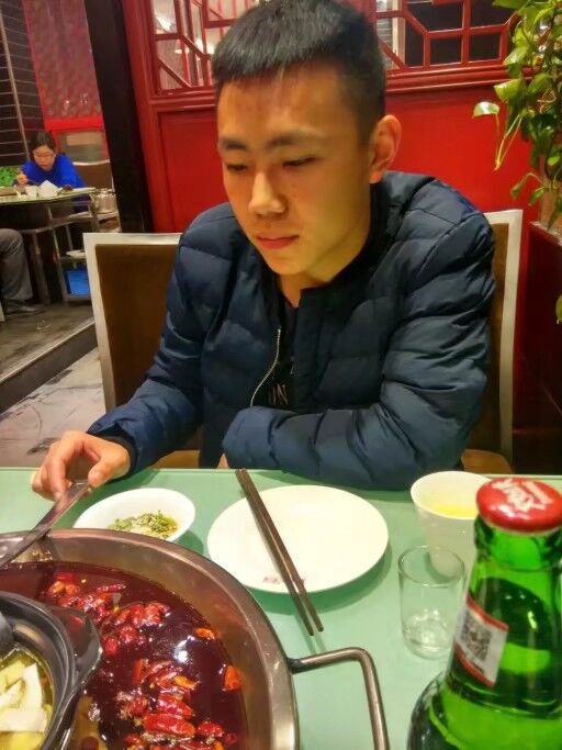 圈圈的第一张照片--驻马店相亲服务中心