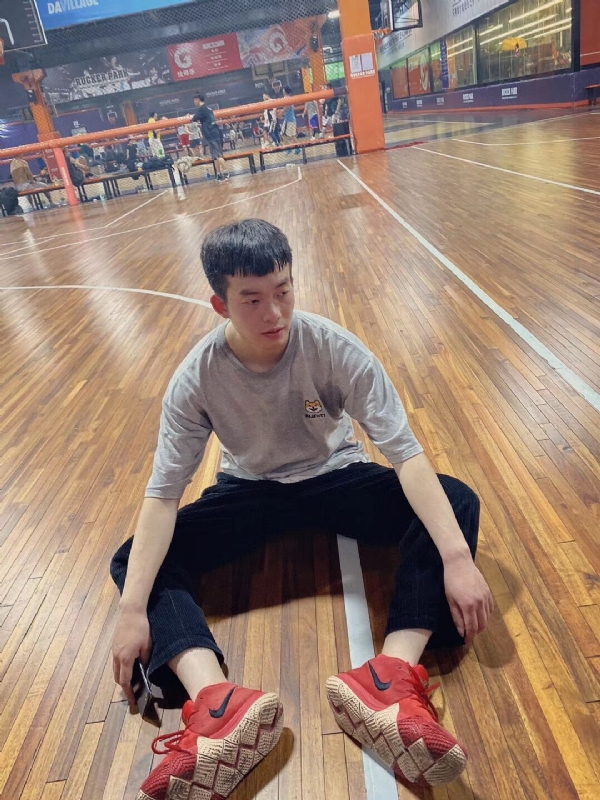 mjjeje的第一张照片--驻马店相亲服务中心