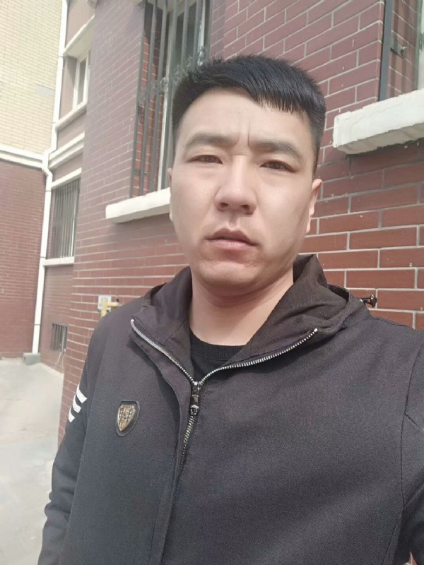 谁伴我闯荡的第一张照片--驻马店相亲服务中心