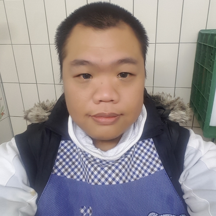 黑熊的第一张照片--驻马店相亲服务中心