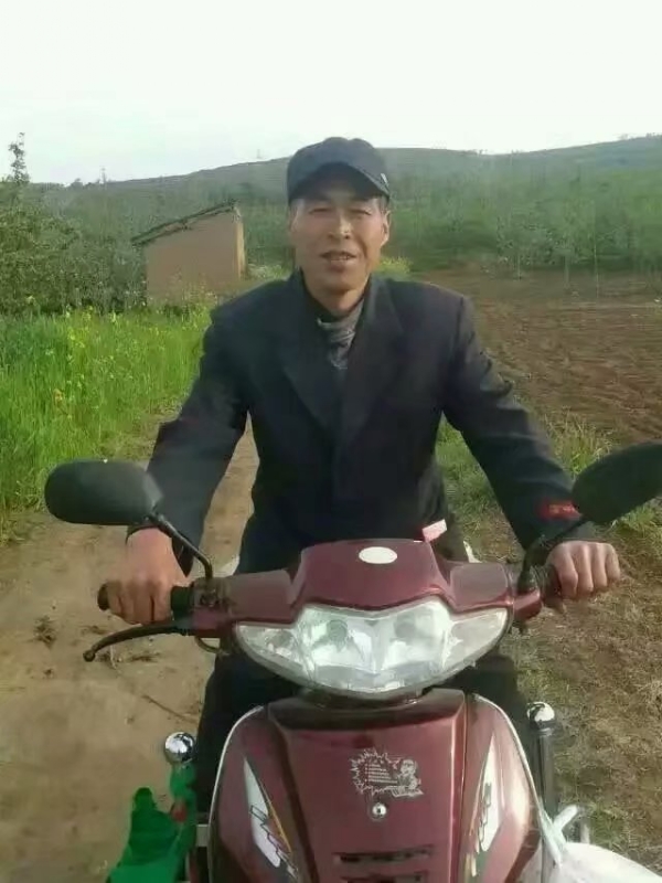 牵手随缘的第一张照片--驻马店相亲服务中心