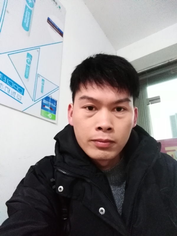 微笑的第一张照片--驻马店相亲服务中心