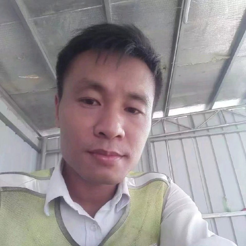 小马哥的第二张照片--驻马店相亲服务中心