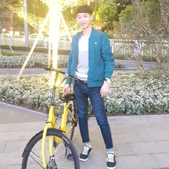 李伟的第一张照片--驻马店相亲服务中心