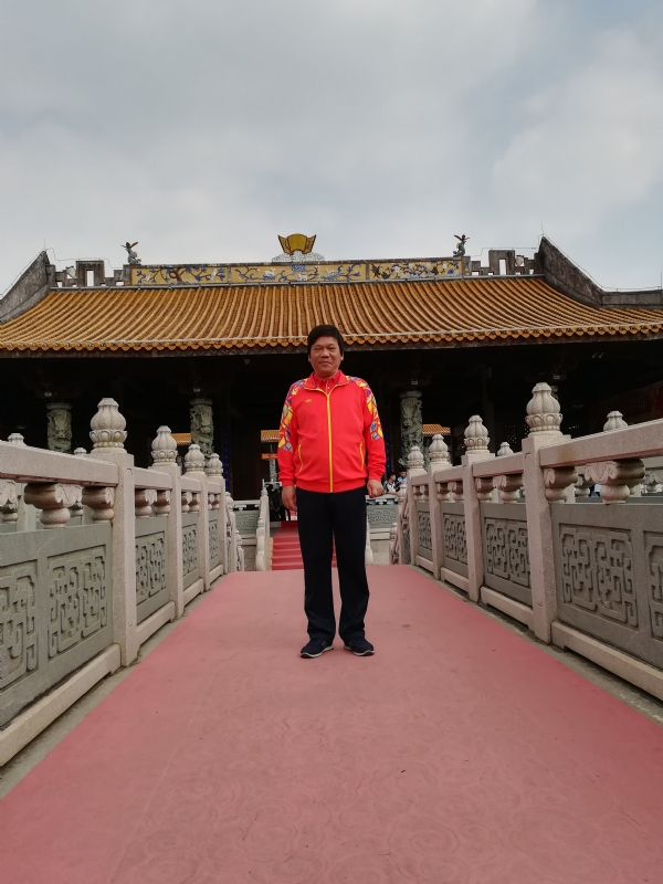 红尘老生的第一张照片--驻马店相亲服务中心