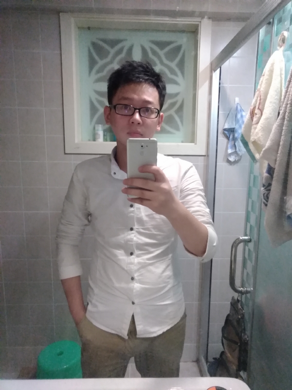 花谢魂伤的第二张照片--驻马店相亲服务中心