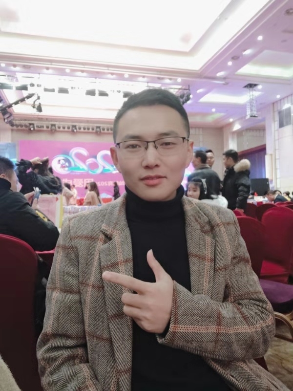 遇见不一样的自己的第一张照片--驻马店相亲服务中心