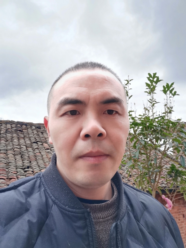 无悔的第一张照片--驻马店相亲服务中心