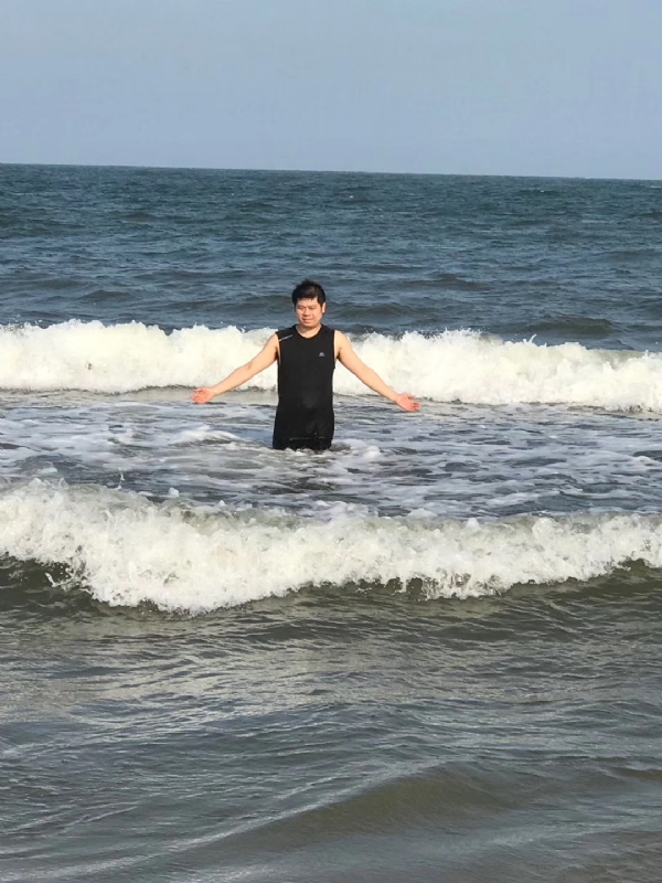 TS杰的第一张照片--驻马店相亲服务中心