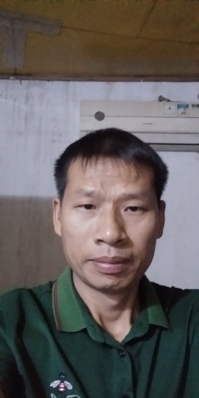 执着跋涉的第二张照片--驻马店相亲服务中心