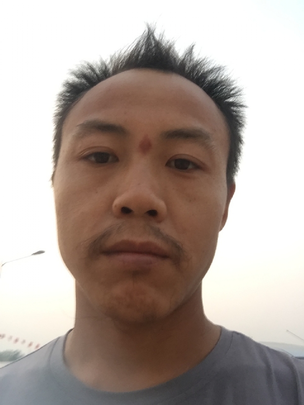 老曹的第一张照片--驻马店相亲服务中心