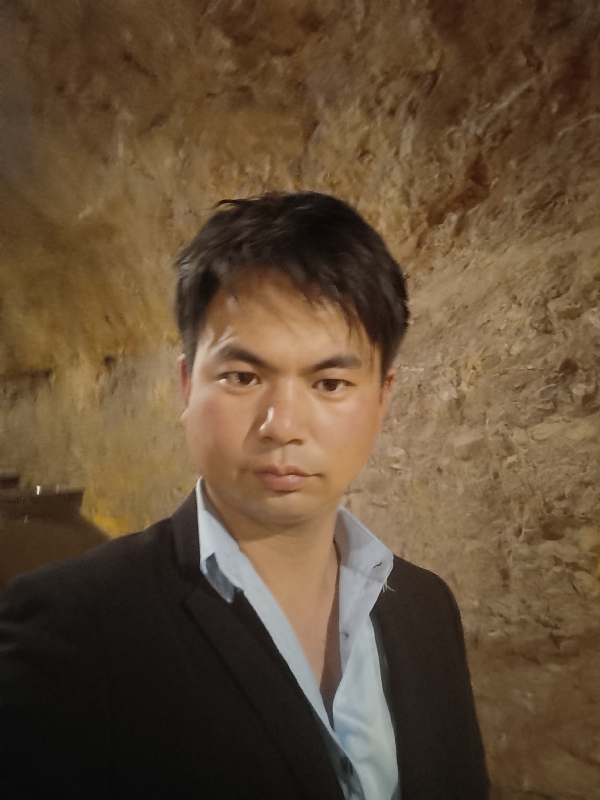 晚点的第二张照片--驻马店相亲服务中心