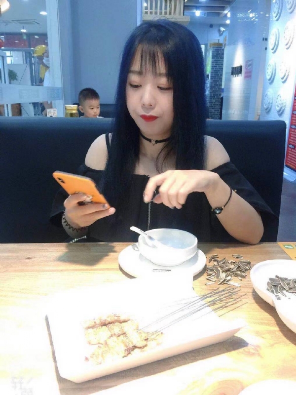 程程的第一张照片--驻马店相亲服务中心