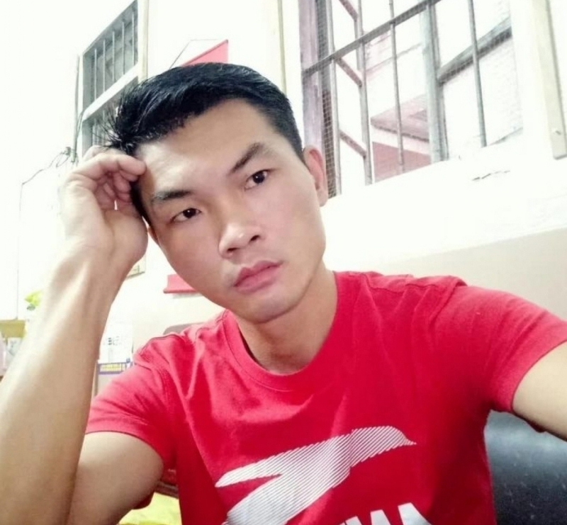 英俊的台灯的第一张照片--驻马店相亲服务中心