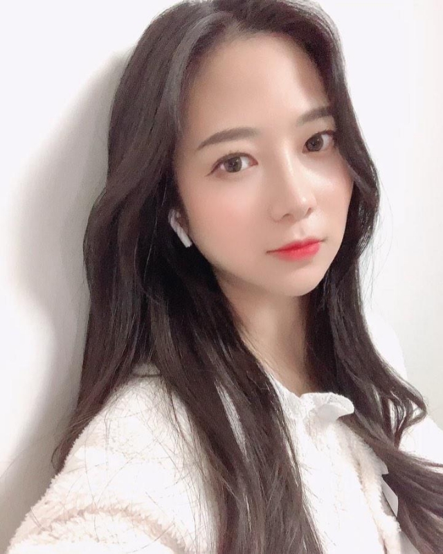 夢怡..的第一张照片--驻马店相亲服务中心