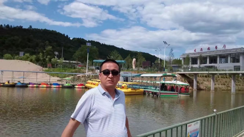 一三缺四的第一张照片--驻马店相亲服务中心