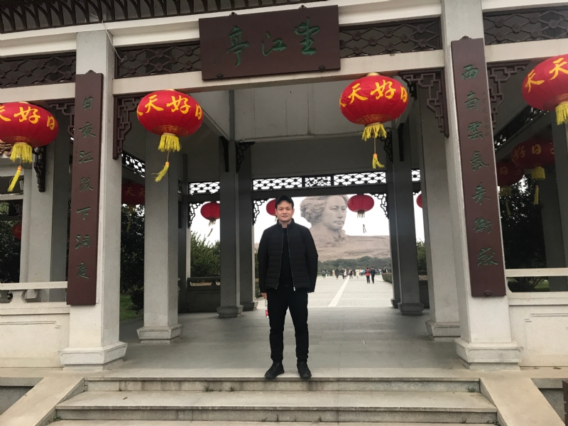 风继续吹的第一张照片--驻马店相亲服务中心