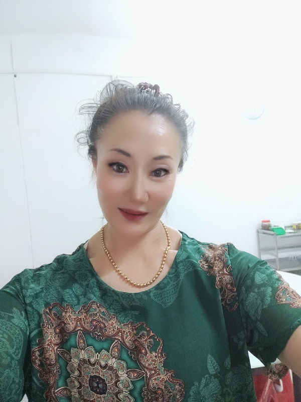 燕子的第二张照片--驻马店相亲服务中心