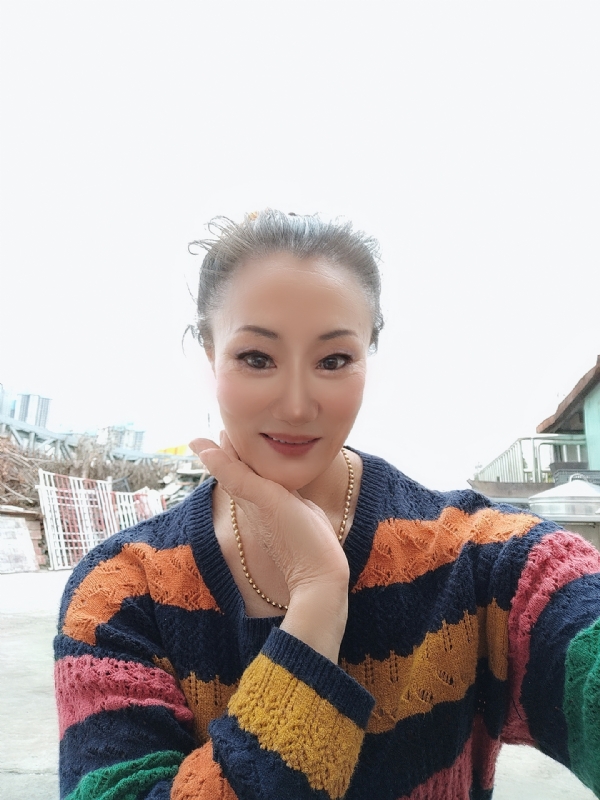 燕子的第四张照片--驻马店相亲服务中心