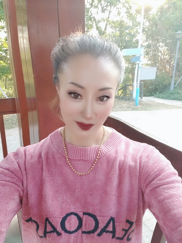 燕子的第五张照片--驻马店相亲服务中心