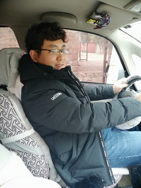 季末非陌的第一张照片--驻马店相亲服务中心