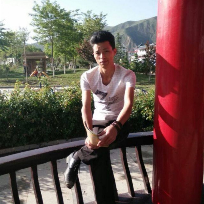 Bill的第一张照片--驻马店相亲服务中心