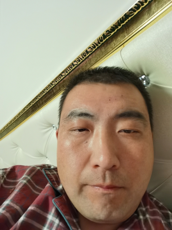 紫夜的第一张照片--驻马店相亲服务中心