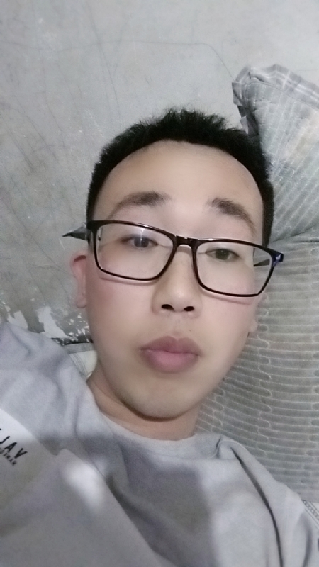 喜欢比我大的女人的第一张照片--驻马店相亲服务中心