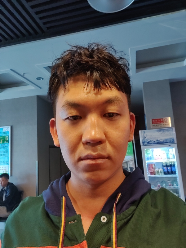 文哈哈的第一张照片--驻马店相亲服务中心