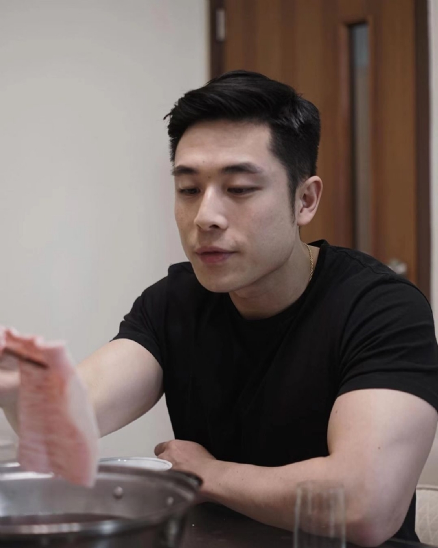 李浩泓的第一张照片--驻马店相亲服务中心