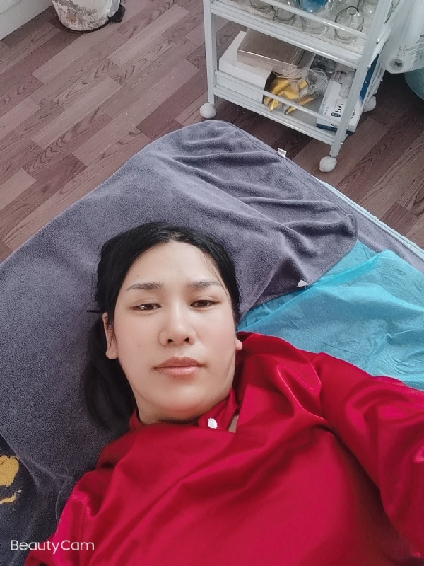 枫叶的第一张照片--驻马店相亲服务中心