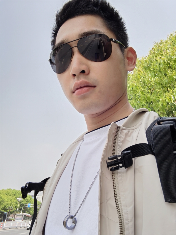 残花落陌,的第一张照片--驻马店相亲服务中心