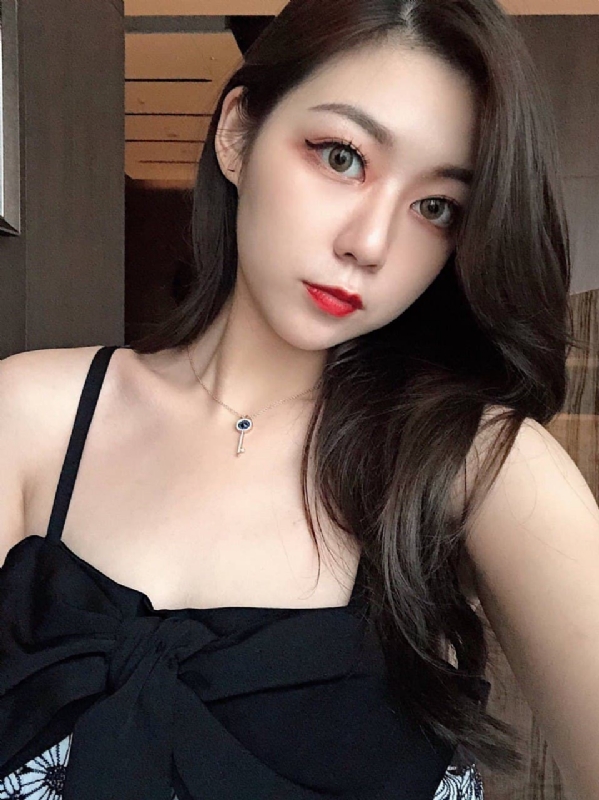 半度微涼的第一张照片--驻马店相亲服务中心