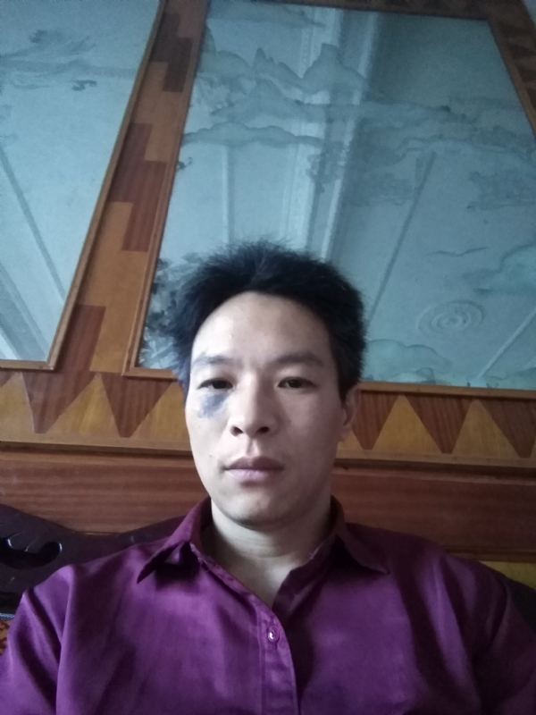 风中落叶的第一张照片--驻马店相亲服务中心