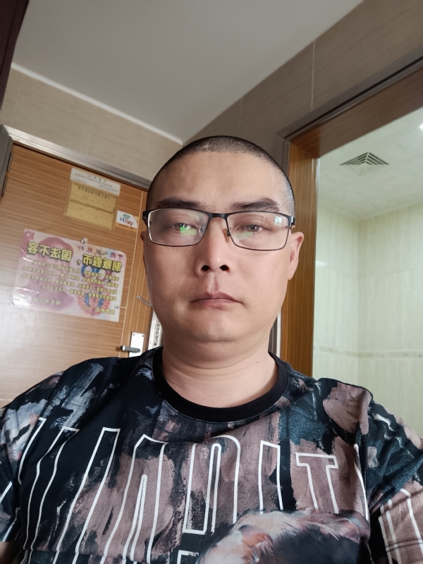 心梦无痕的第一张照片--驻马店相亲服务中心