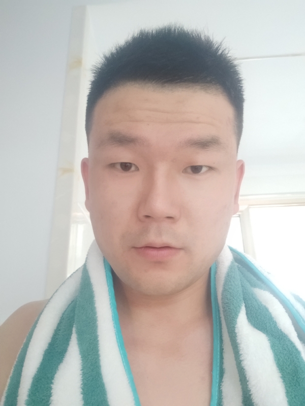 海滨的第一张照片--驻马店相亲服务中心