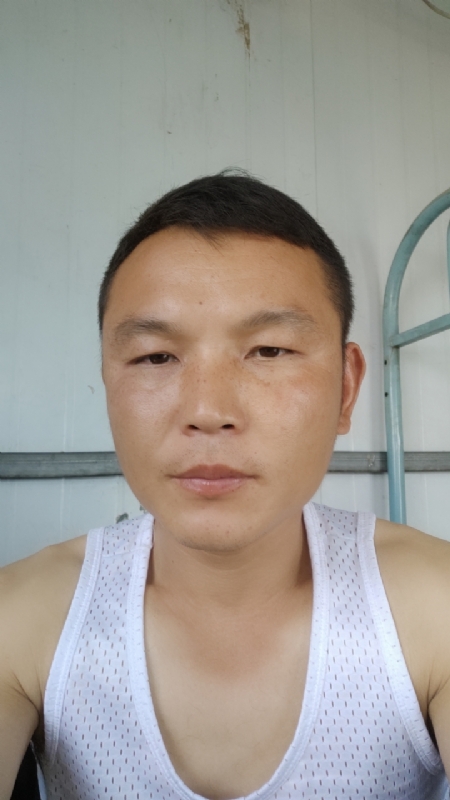 善良的人的第一张照片--驻马店相亲服务中心