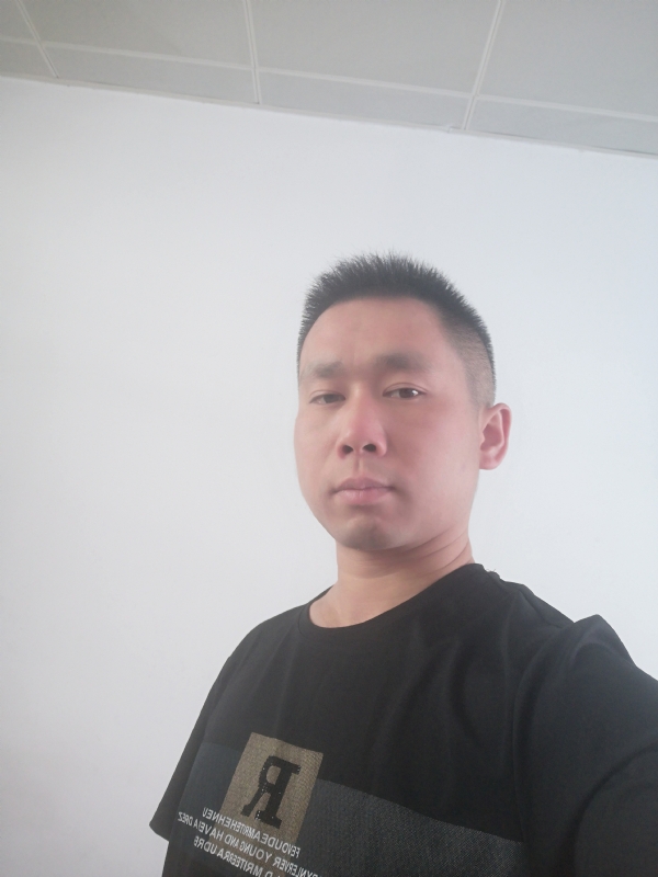 孤独的狼的第一张照片--驻马店相亲服务中心