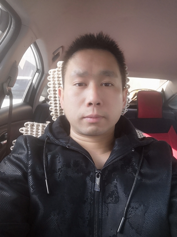 孤独的狼的第二张照片--驻马店相亲服务中心