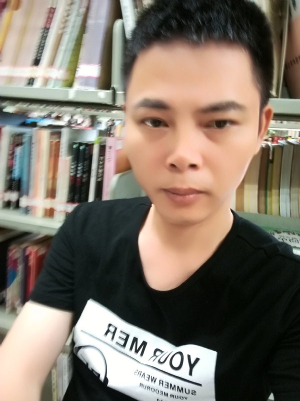 青青子衿的第一张照片--驻马店相亲服务中心