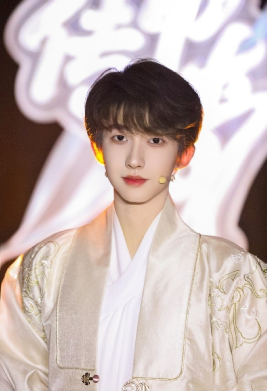 月影韶华呀的第一张照片--驻马店相亲服务中心